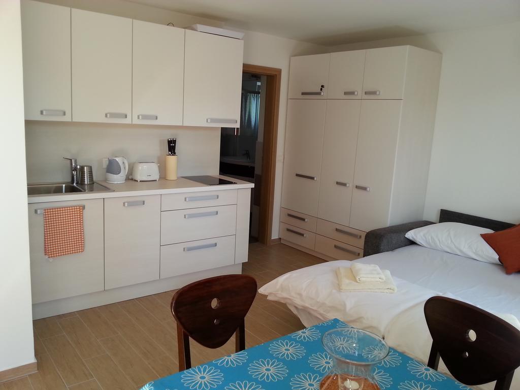 Summer Delight Apartments Savudrija Eksteriør bilde