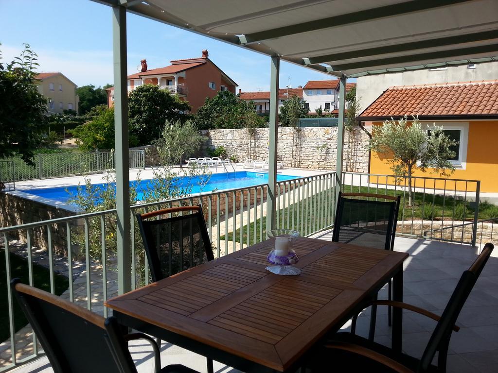 Summer Delight Apartments Savudrija Eksteriør bilde